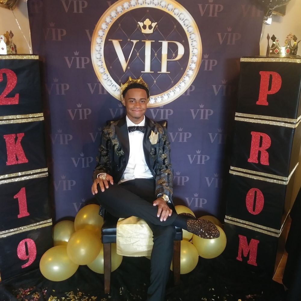 Meet your Posher, Camron